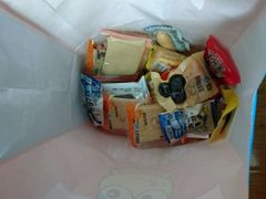 -来伊份1038(新村路三店)