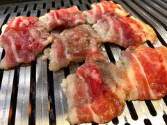 -臻牛烤肉