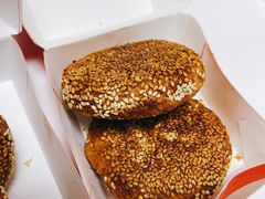麻酱烧饼-万红路羊汤烧饼店(将台路店)