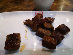 -燕山大酒店