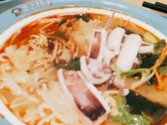 -灵芝妹子海鲜米线(凯德和平广场店)