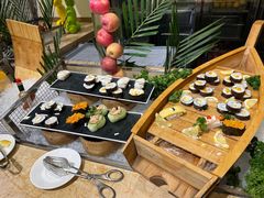 -大中华希尔顿酒店-念自助餐·嗨啤·小龙虾