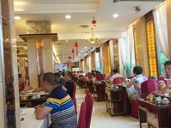 大堂-天鲜阁·海鲜粤菜·33年老字号(石槎白云站店)