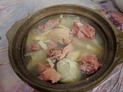 馄饨老鸭煲-老品芳