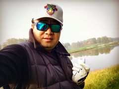 -东方双鹰高尔夫俱乐部-西北1门地上停车场