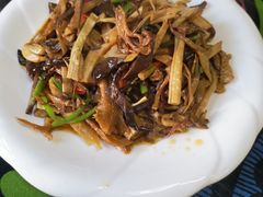 -小厨子私房菜·云南美食店