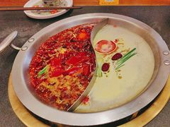 -沸炉重庆老火锅(军事博物馆店)