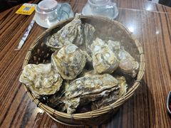 高压锅竹笼蒸蚝-蚝堡海鲜·威海菜·海肠捞饭·烧烤·亚洲吃蚝公司(幸福门店)