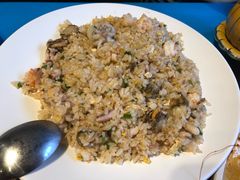 -臻鲜燕海鲜融合餐厅(金陵style店)