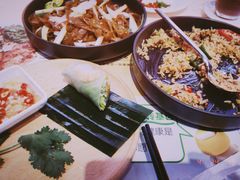 干炒牛河-来龙里 精致 东南亚餐室(万象城店)