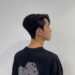 -藤野造型烫发染发
