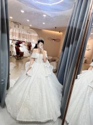 -Color卡诺婚纱礼服馆(南京严选店)