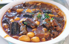 Stewed Eel Tubes with Garlic Paste