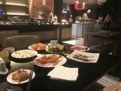 -唐拉雅秀酒店-西锦汇空中BBQ·思创餐厅