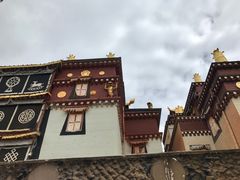 -噶丹松赞林寺