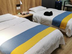 -雅住连锁酒店(琉璃场地铁站店)