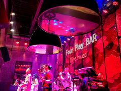 -FOUR PLAY BAR