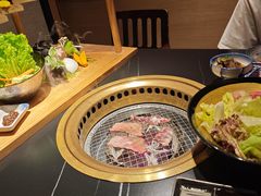 -山川小町·极番烧肉(新地假日广场店)
