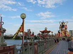 -龙虎塔