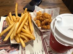 -The Habit Burger Grill 哈比特汉堡(世博店)