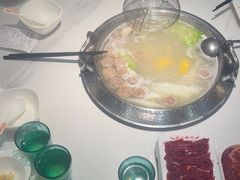 -浪里寻·臻牛养生牛肉火锅(方圆荟店)