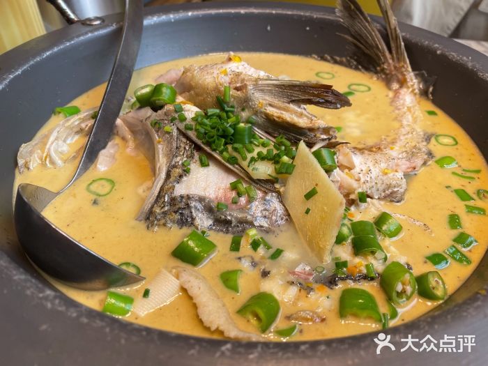 力力渔港涉外店活鱼一锅鲜图片