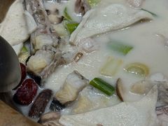 -滇香肴·云南菜蒸汽石锅鱼(云南北路店)