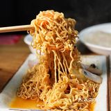 这家东北烧烤店真的太正宗,人气好高