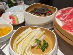 -海底捞火锅(长宁路龙之梦店)