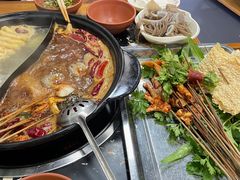 -灌县老妈砂锅串串香(万科红生活广场店)