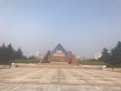 -上海市龙华烈士陵园