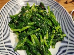 豌豆尖清炒-中8楼风尚云南菜(颐堤港店)