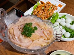 -佬土鹅肠火锅(解放路店)