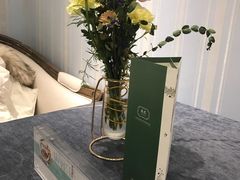 -燕庭·纯燕窝·甜品下午茶(南京西路店)