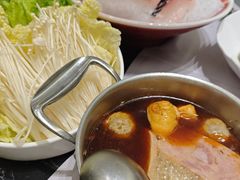 -红鼎豆捞·非遗鲍皇汤火锅(宝丰路店)