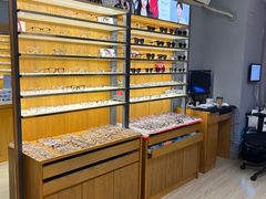 -优医视平价眼镜蔡司依视路折扣工厂店(德胜门店)