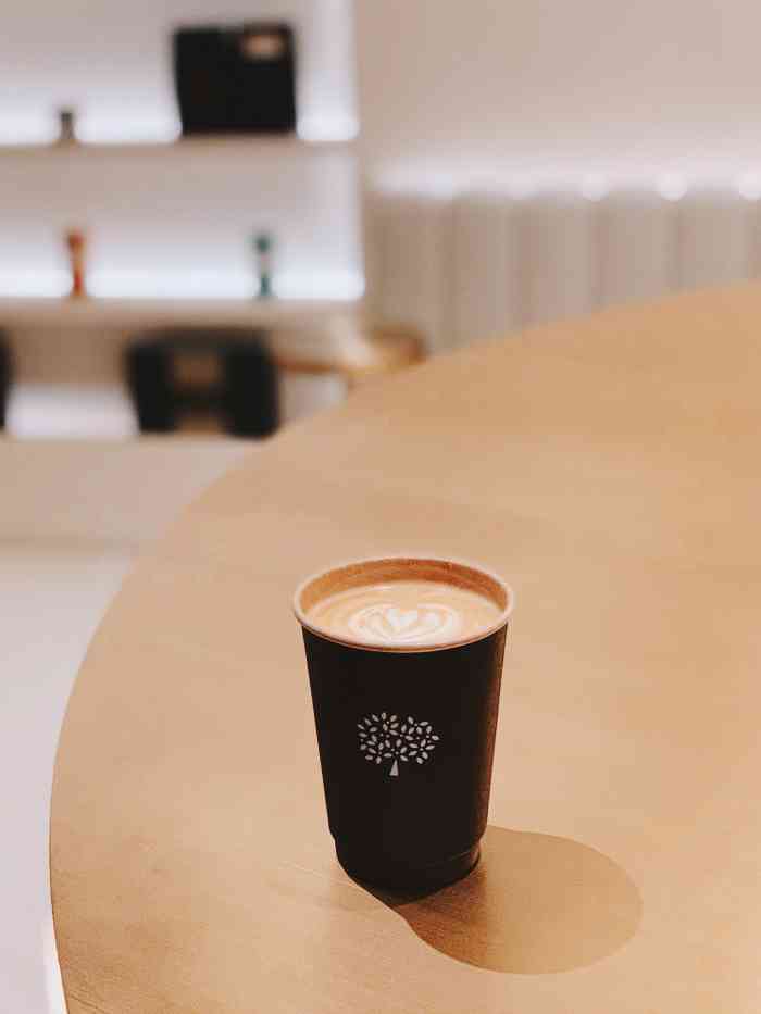 陳豪建立自家咖啡品牌 blooms roastery & craft tea 在尖沙咀k11