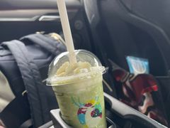 -瑞幸咖啡(绿地锦峰大厦店)