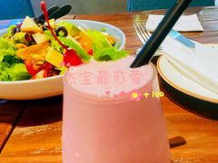 草莓奶昔-ALLORA意大利餐厅(丰盛里店)