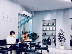 -M Stand(南京紫峰大厦店)