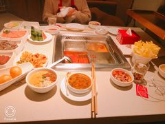 -海底捞火锅鲜切牛肉主题店(长寿路店)