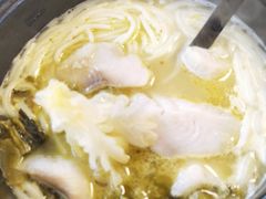 -灵芝妹子海鲜米线(香炉礁山姆店)
