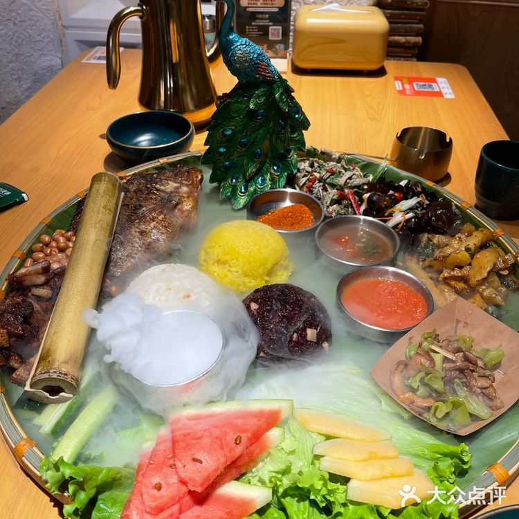 蕉叶上的诗篇:傣族手抓饭里的文明密码