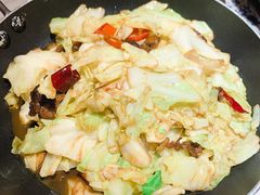 干锅包菜-小菜园新徽菜(扬州华润万象汇店)