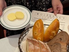-Wolfgang’s Steakhouse 沃夫冈牛排馆(上海白玉兰广场店)