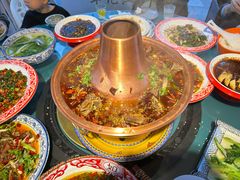 -牟记江湖重庆地标特色菜鱼蛋海鲜羊蝎子(巴南区黑金冠十多年好店)