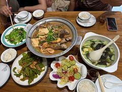 -东来菜馆•手抓海鲜家常菜•海鲜锅贴(鸽子窝店)