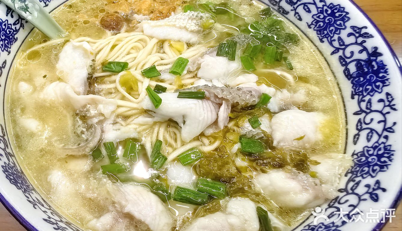 老六面馆，油润鲜甜