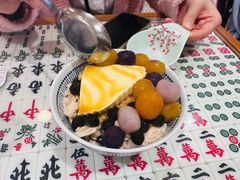 焦糖乌龙奶茶冰-堂屋糖水店(愚园店)