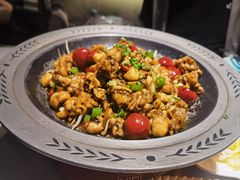 -味人间荆楚餐厅(雁翔广场店)